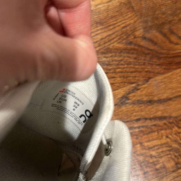 ON Running Cloud 5 Sneakers Womens Size 8 - Picture 7 of 7